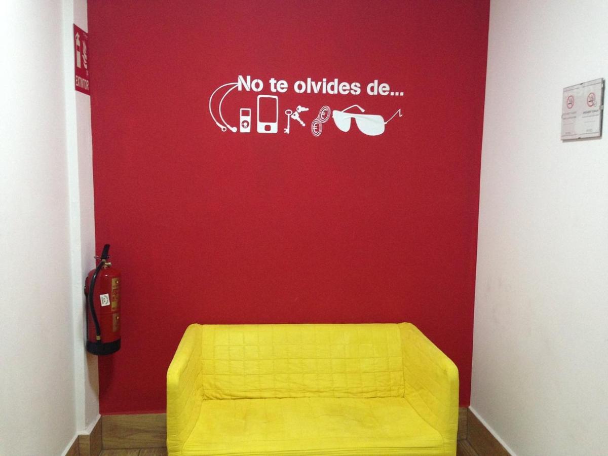 Break N Bed Hostel Barcelona Exterior foto