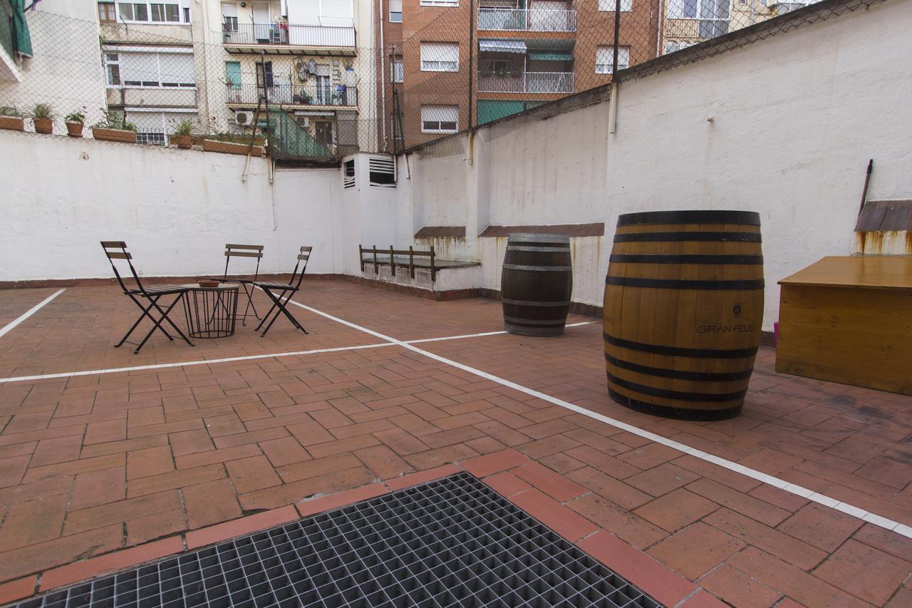 Break N Bed Hostel Barcelona Exterior foto